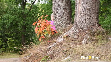 Blonde Babe Pulls Down Shorts To Piss Outside Got2pee