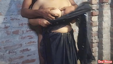 Bhabhi’s sister fucked for the first time in black saree