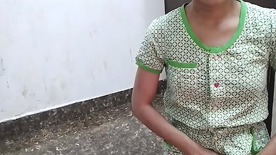 Indian college girl ko hotel me jabar dasti pela