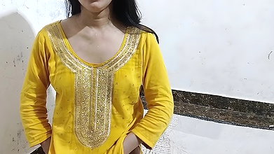 Tee time night show me step sister ko nanga kar ke pela