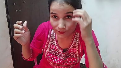 Cute Step Sister Ko New Dress Dilwa Kar Jabar Dasti Pel