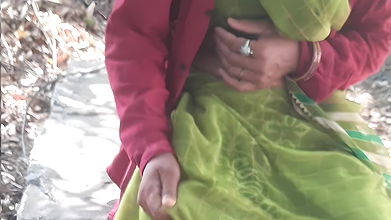 Desi Indiska Vacra Bhabhi Ka Bild Ke Khet Mein Tahar Nahi Hai Aur Öppen Djungel Mein Apni Chutme Finger Sexig Film Skicka