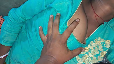 Pakistani girls phudi me deck in Home sexual with Indian boyfriend enjoy