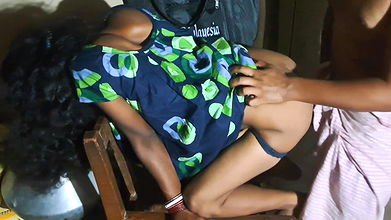 Indian Beautyful Stepmom Had Fucked by Stepson With big dick moaning in clear Hindi audio