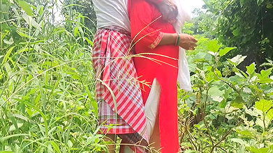 Lal Shut madam fucking in forest with Fubret Student