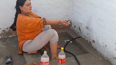 Pakistani Desi Aunty Work In Desi Style Village Woman Work Pak Family Hot Vlog Daily Routine