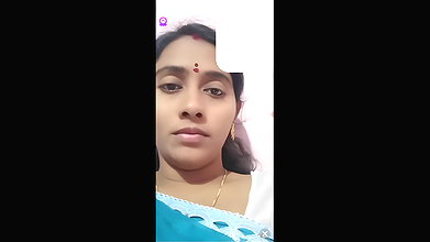 Angel123 Showing Her Big Boobs and Spreads Pussy on Chamet Live