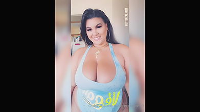 only fans start Buttercream19  videos (4)