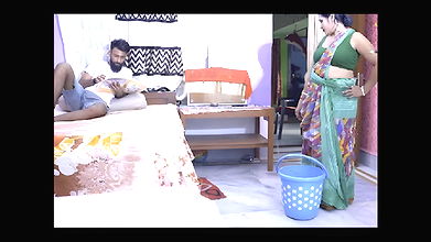 GHAR KA MALIK NAUKRANI KO CHOD DIYA