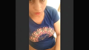 bhabhi masturbating on chair