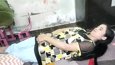 Naukar apne malkin ko apna land chusbaya