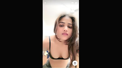 Neha Rajput aka Lovly Shows Nipple While Adjusting her Bra