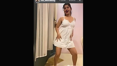 The Bestfeeling Cute Girl Camshow With Face Nude