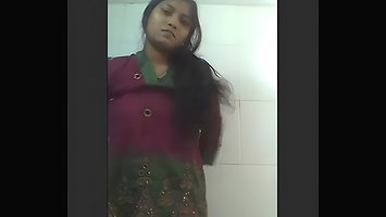 Bathroom show mms