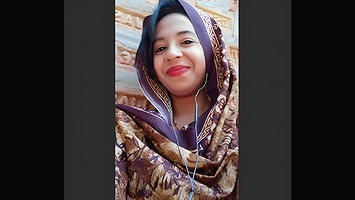 Bd Girl Showing On VideoCall
