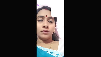Angel123 Showing Her Big Boobs and Spreads Pussy on Chamet Live