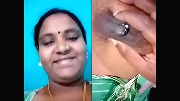 Southindian bhabhi tanker milk show pressing boobs mms