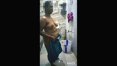 Indian Tamil Maid Bathing Infront of Owner
