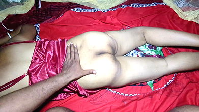 Best Ever Fuck Friend’s wife pussy When She Called Me For Her Back Pain Message