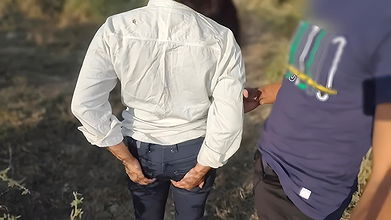 Beautiful Bhabhi Devar Fucking in Jungle, Bhabhi Jungle Mein Apne Devar Ke Kale Lund Se Chudwane Gayi Khet Full HD