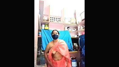 Stripchat-Public.Show-c-Sexynageena-2025.03.14.192834