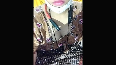 Stripchat-Public.Show-c-Sexynageena-2025.05.09.194554