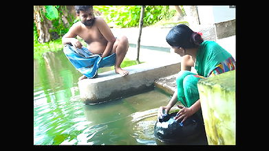 Kaamwali Bai ke sath Outdoor Masti Doodh Nikal ke  ( Hindi Audio )