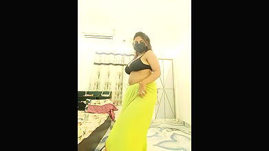 Stripchat-Public.Show-f-Divya_girl-2025.05.07.192055