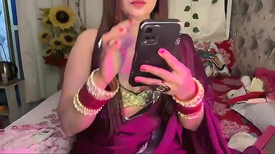 Stripchat-Public.Show-f-Mahimagic_doll-2025.04.29.000610