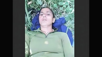 Desi sexy aunty Outdoor fucking