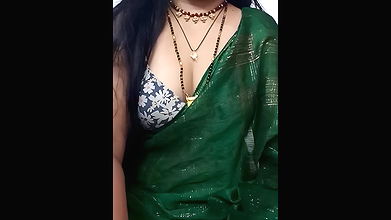 Stripchat-Public.Show-f-Olly-0078-2025.04.16.010412