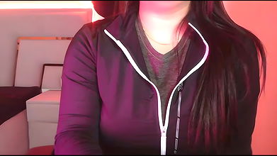 Stripchat-Public.Show-f-SunhariGirl-2025.04.06.041926