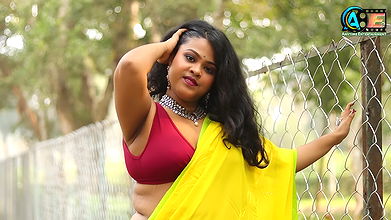 Bong Beauty Model Actress Bristi Saree Video Shoot Saree Fashion Shoot Saree Lover Shoot