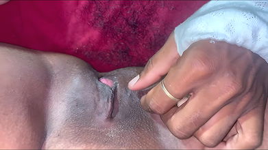 Indian Tamil Aunty Armpit and Pussy Full Cleaning Shaving Video