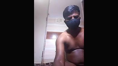 Stripchat-Public.Show-c-Riya_R24-2025.05.13.210438