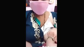 big boobs bhabi show her boobs on tango