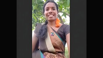 Telugu Bhabhi Showing Her ass and Pussy