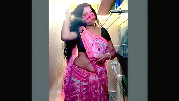 Sexy Arpita Boudi Bathing