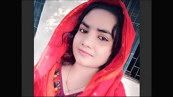 Desi sexy Girl Showing Her Boobs
