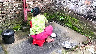 Brother-in-law’s first sex video Bhabhi with