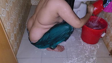 It’s so much fun to take a bath alone in the bathroom