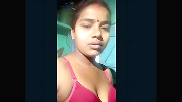 Shiliguri Boudi make Videos For Husband