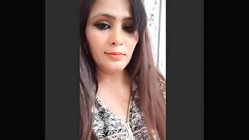 Super Hot Indian Girl Shows Her Boobs and pussy 6clips merged