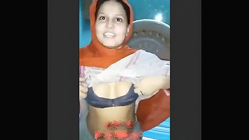 Bf making video & girl saying about boobs