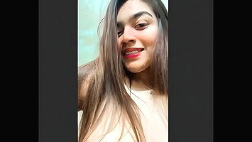 Sexy Desi Girl Showing Her Boobs
