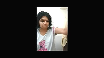cute desi teen seflie porn