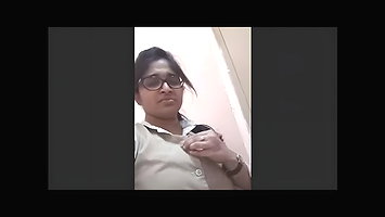 desi college girl shooting nude video