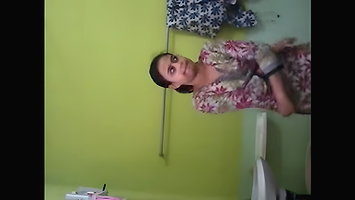 indian teen filmed in shower 3