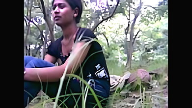 kolkata couple seducing in forest
