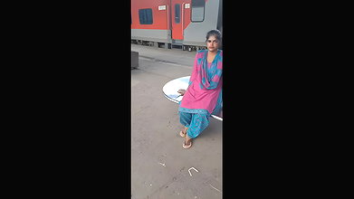 Bhabi Fingering In Metro Toilet